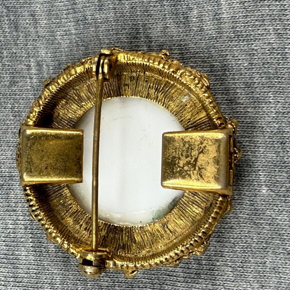 Vintage Victorian-Style Hand-Painted Porcelain Brooch With Gilded Filigree Frame - Picture 8 of 16